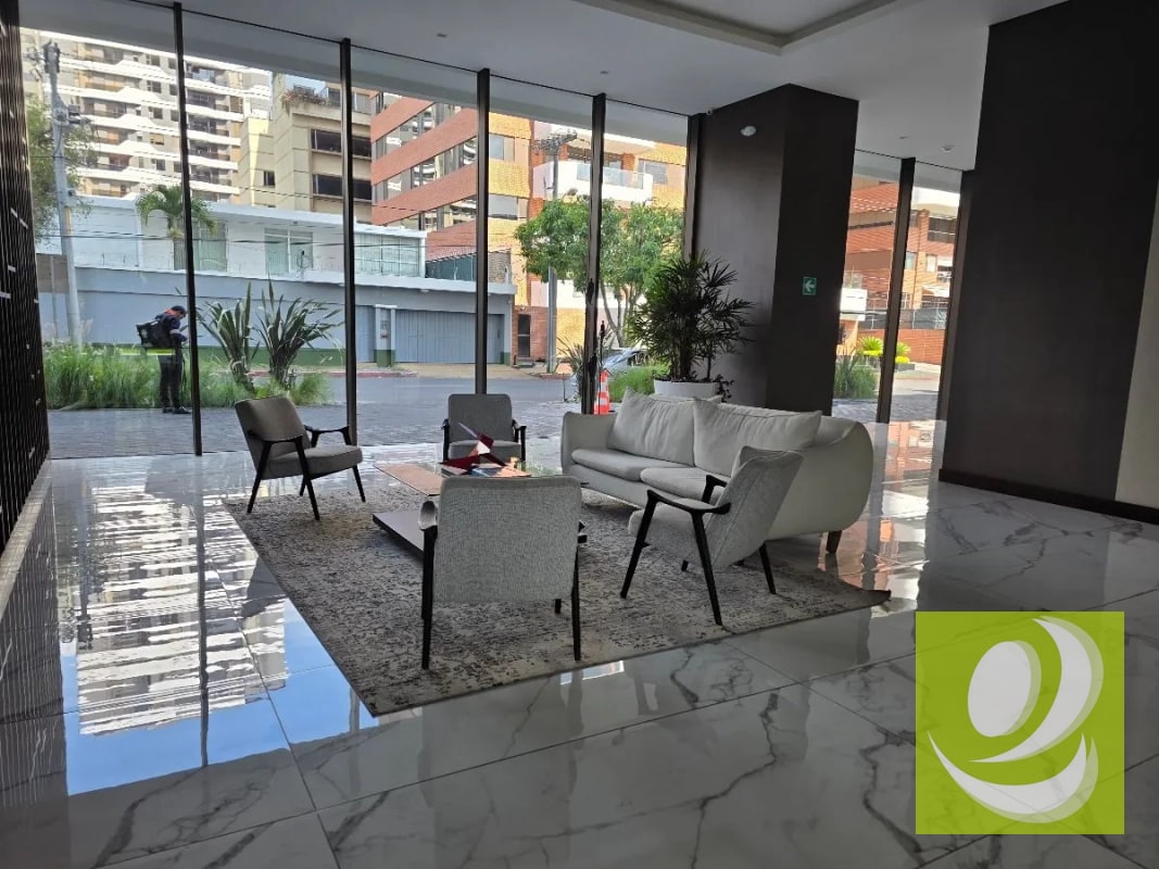 Vendo Apartamento con Terraza en zona 14 - 4