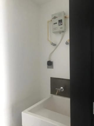 🏢 Apartamento en alquiler – Zona 16 Nueva Caledonia — Apartamento en Alquiler en Nueva Caledonia, Zona 16, Guatemala, Ciudad — miniatura 3 de 7