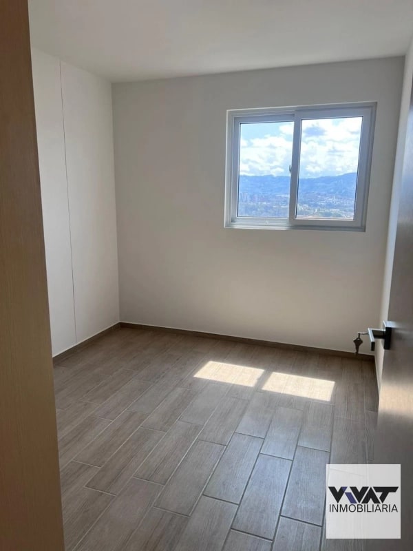 Apartamento en Renta , Andares Doce , zona 12 - 8