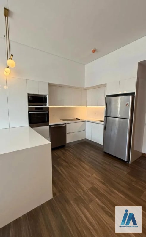 APARTAMENTO AMUEBLADO EN ALQUILER 📍 Edificio AVIA, Zona 10 - 1