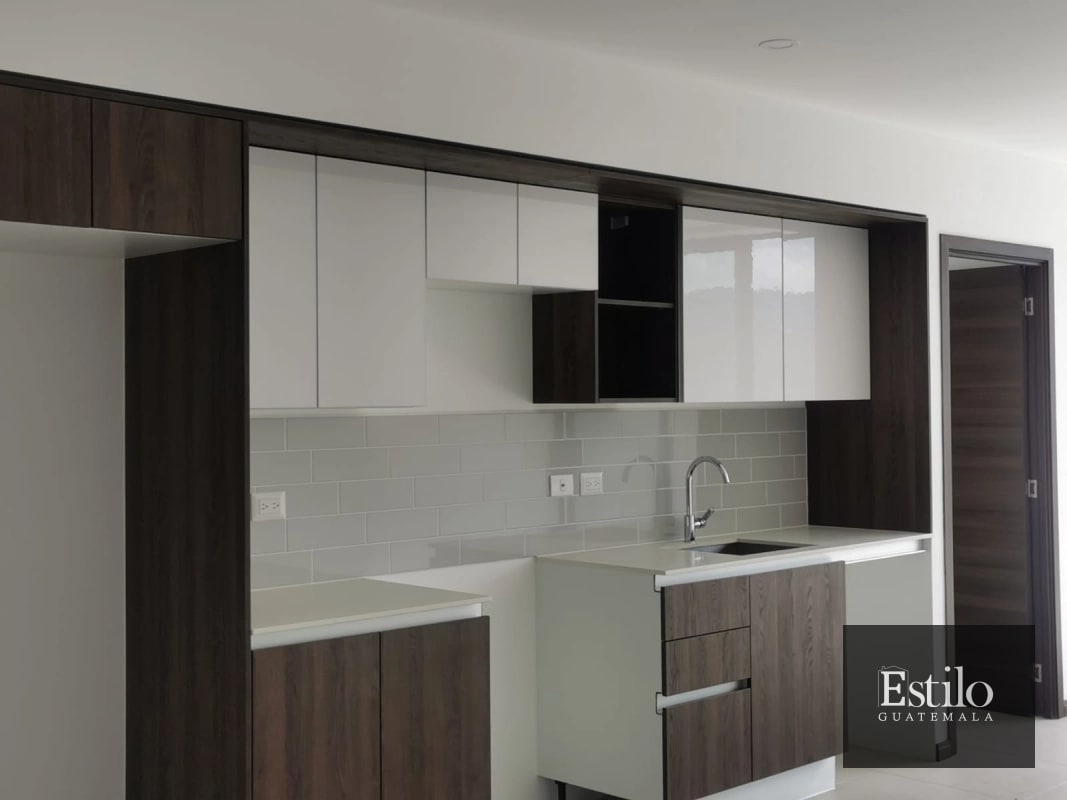 Apartamento Con Balcón, MIRA zona 10 - 6