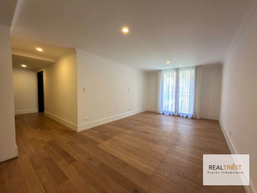 Apartamento en renta CENTRICO zona 5 - 1