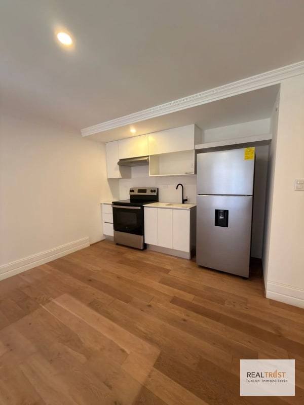 Apartamento en renta  CENTRICO zona 5 - 5