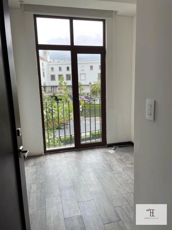 Rento apartamento en Lirios de Cayalá 1 zona 16 - 7
