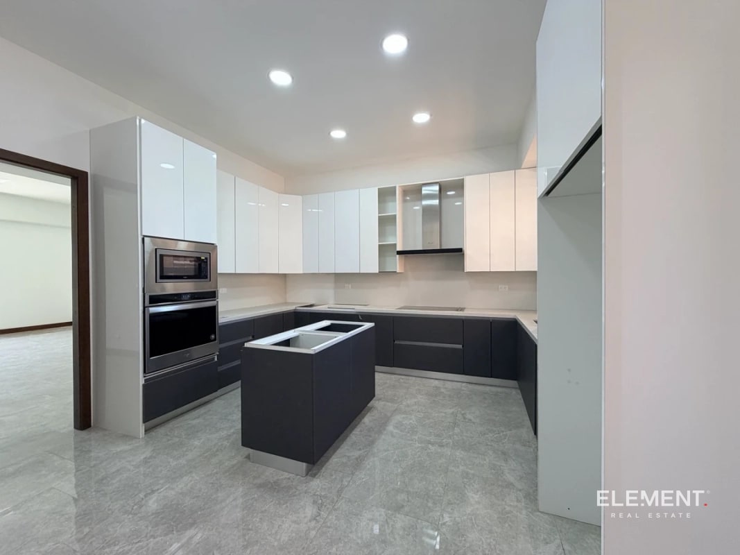 Apartamento nuevo y amplio en zona 10 - 10