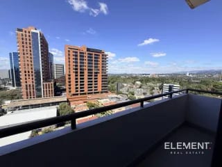 Apartamento nuevo y amplio en zona 10 — Apartamento en Venta en Zona 10, Guatemala, Ciudad — miniatura 3 de 11