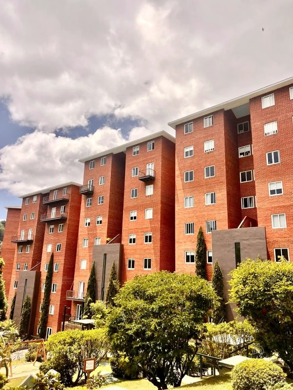 Zona 16 • Apartamento en Venta • Edificio Hexa Cañada 16 - 6