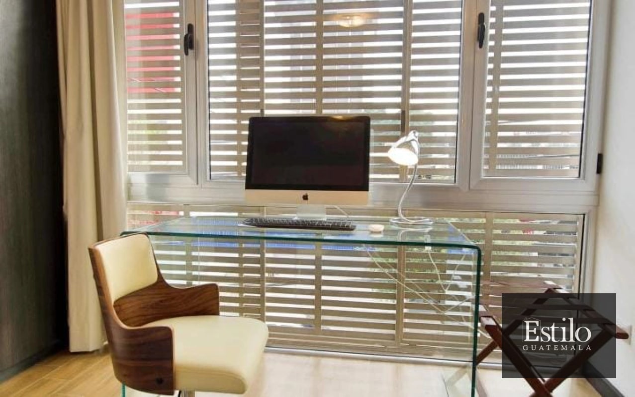 APARTAMENTO CON BALCÓN ZONA 4 - 7