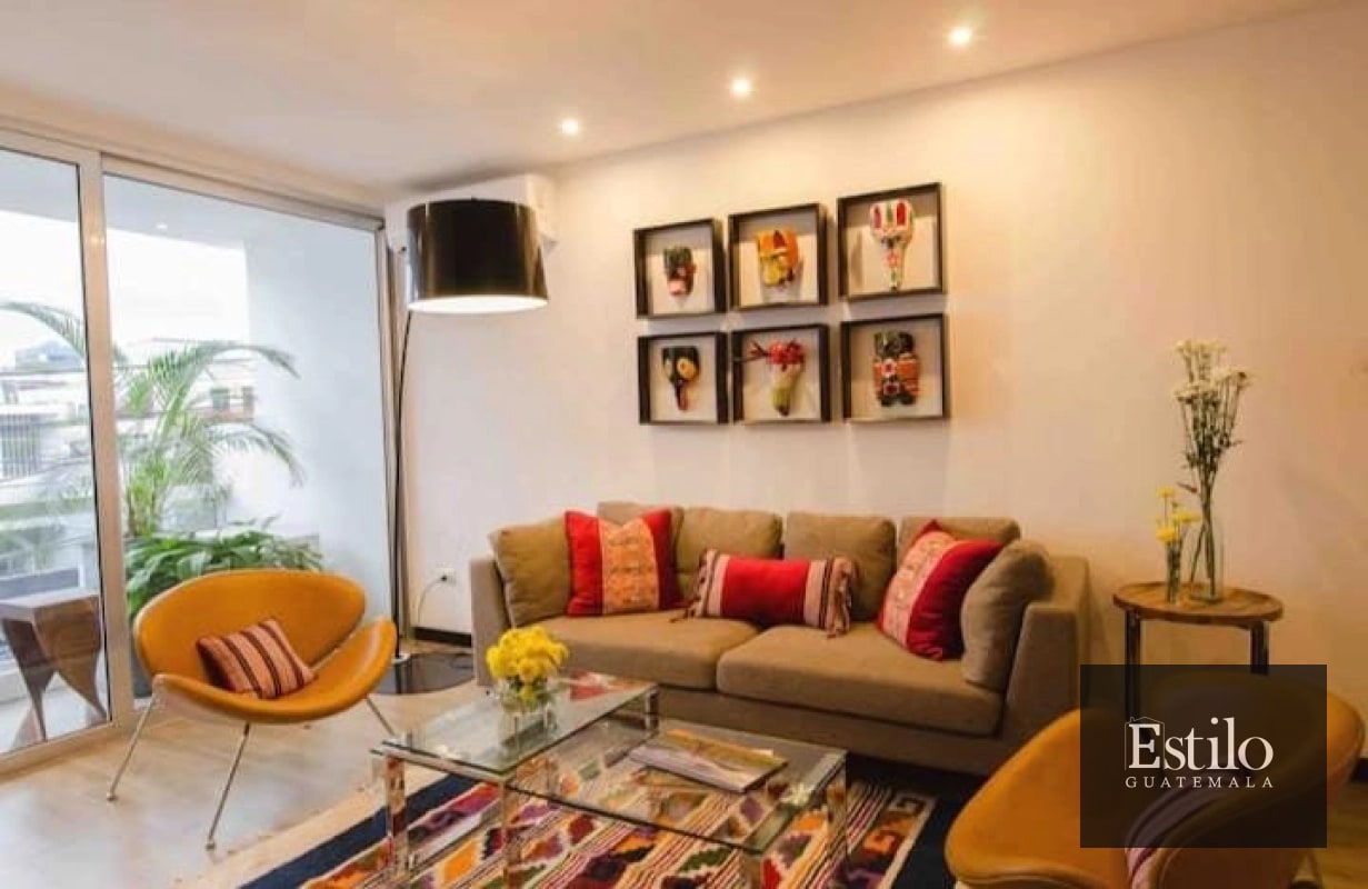 APARTAMENTO CON BALCÓN ZONA 4 - 6
