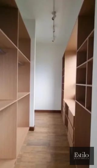 APARTAMENTO EN ALQUILER SALVATTORE Z.10 — Apartamento en Alquiler en Salvattore, Zona 10, Guatemala, Ciudad — miniatura 7 de 11