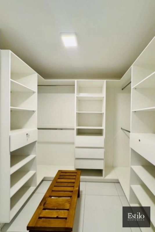 APARTAMENTO EN ALQUILER LUCCA Z.10 - 4