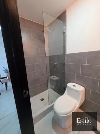 APARTAMENTO EN ALQUILER FOUNTAINBLEAU — Apartamento en Alquiler en Fontainebleau, Zona 15, Guatemala, Ciudad — miniatura 8 de 11