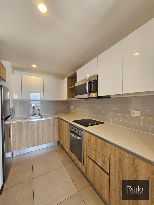 APARTAMENTO EN ALQUILER ZONA 10 - 4