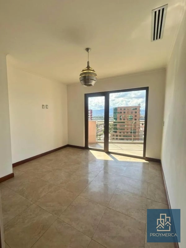 Apartamento en alquiler, Edificio Tadeus, Zona 14 - 17