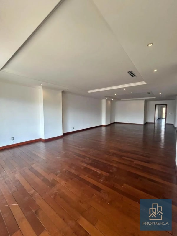 Apartamento en alquiler, Edificio Tadeus, Zona 14 - 16