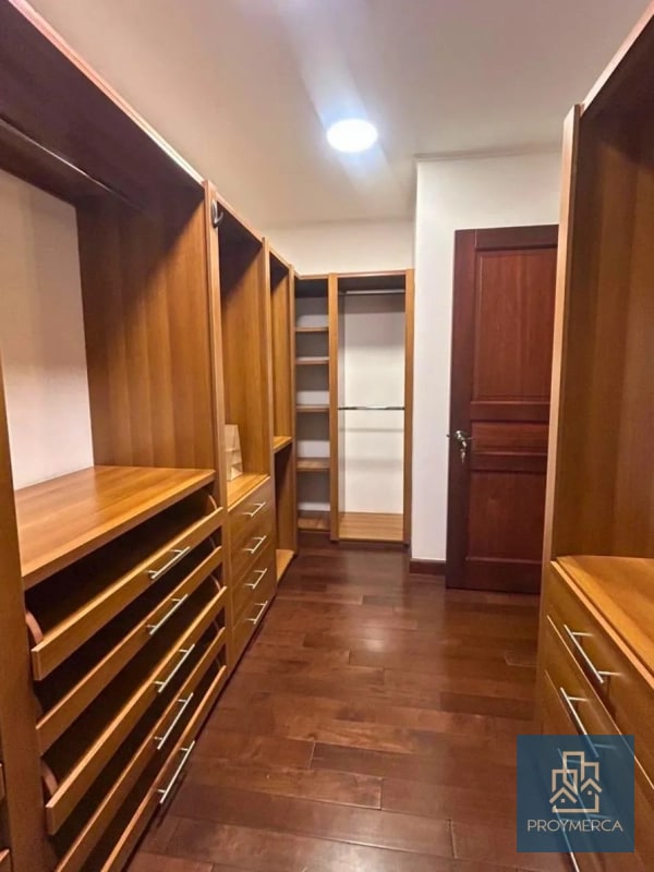 Apartamento en alquiler, Edificio Tadeus, Zona 14 - 8