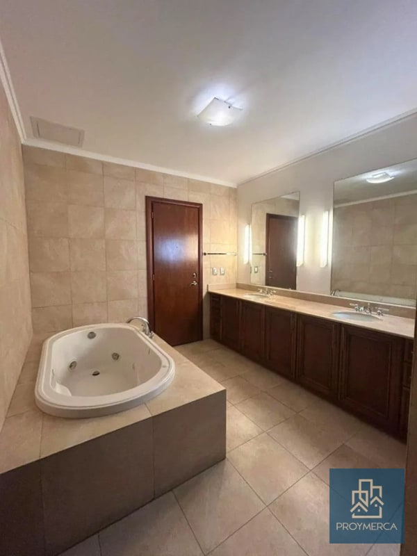 Apartamento en alquiler, Edificio Tadeus, Zona 14 - 6