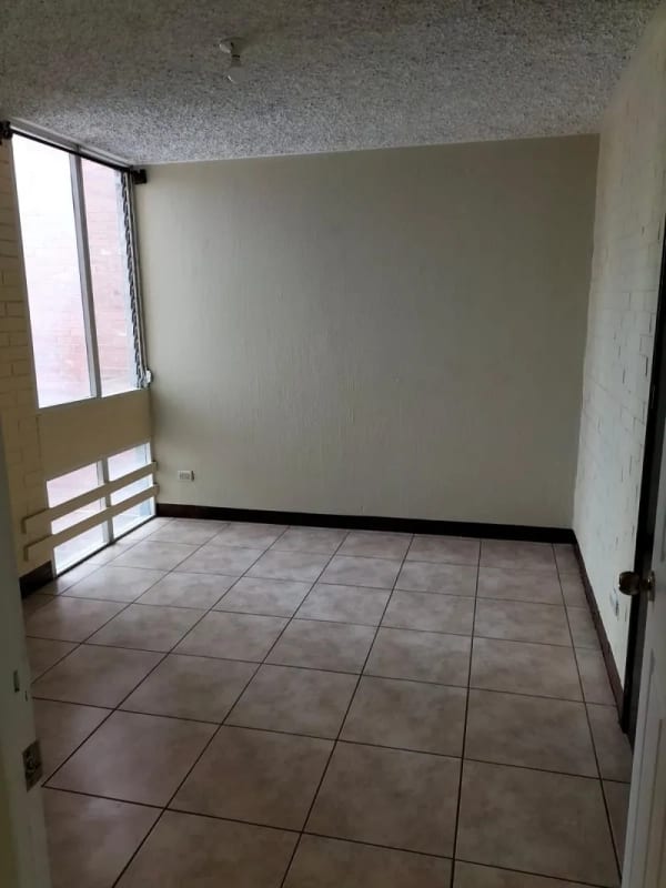 Alquiler de apartamento en zona 10 de 3 dormitorios — Apartamento en Alquiler en Zona 10, Guatemala, Ciudad — foto 6 de 11
