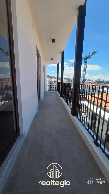 APARTAMENTO EN LIRIOS DE CAYALÁ ZONA 16 - 7