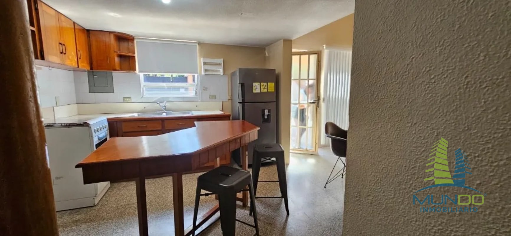 APARTAMENTO TIPO LOFT EN RENTA EN ZONA 15 - 1