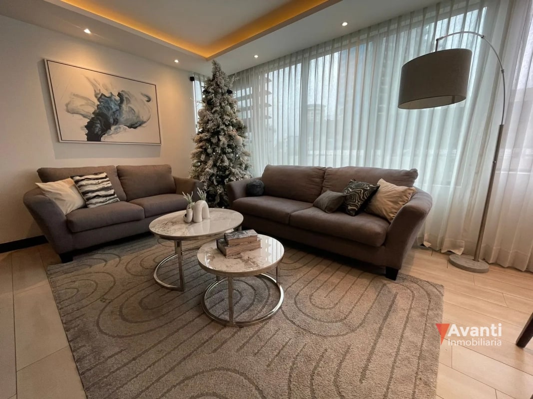 VENTA APARTAMENTO ZONA 15, LIV - 17