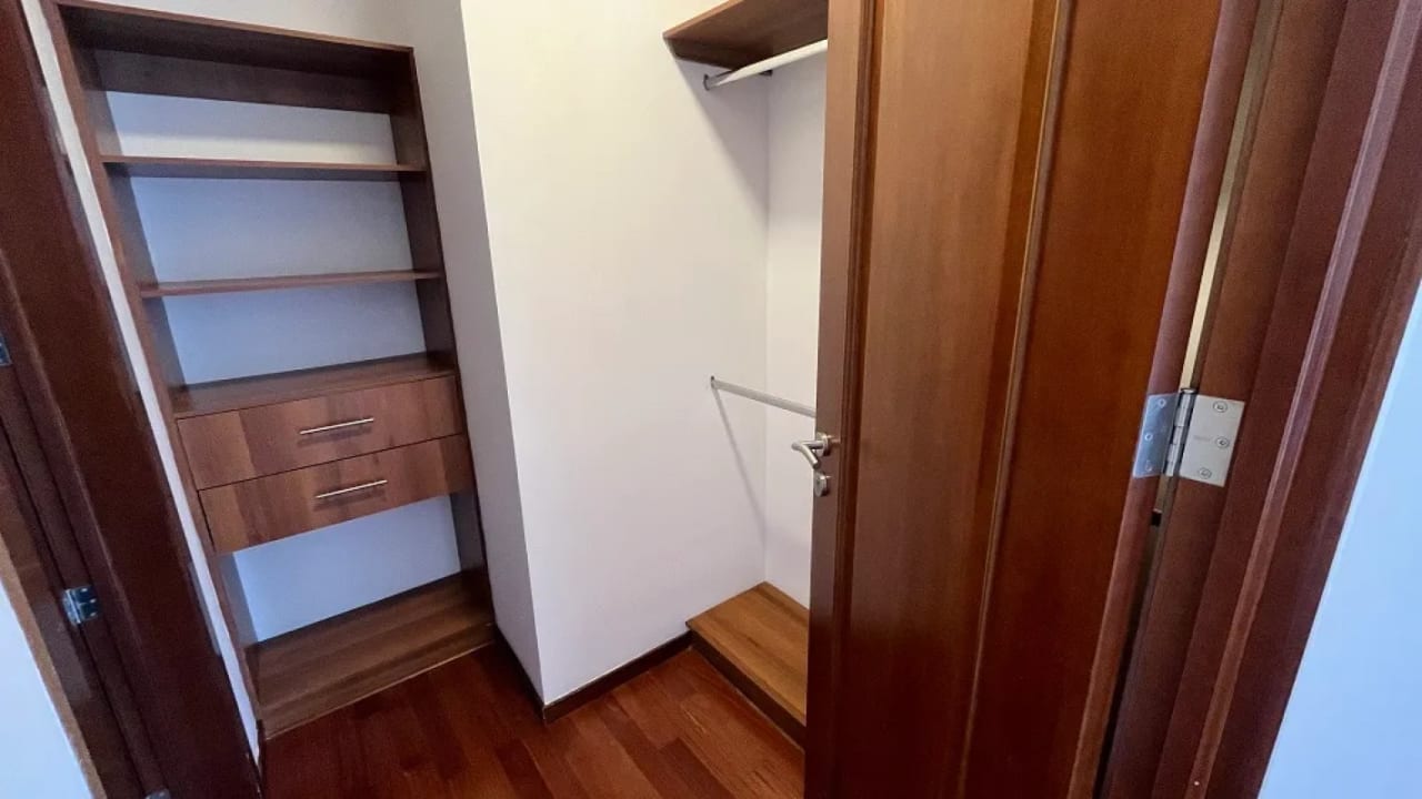 VENTA DE APARTAMENTO EN EDIFICIO TARRAGONA ZONA 15 — Apartamento en Venta en Tarragona, Zona 15, Guatemala, Ciudad — foto 11 de 16