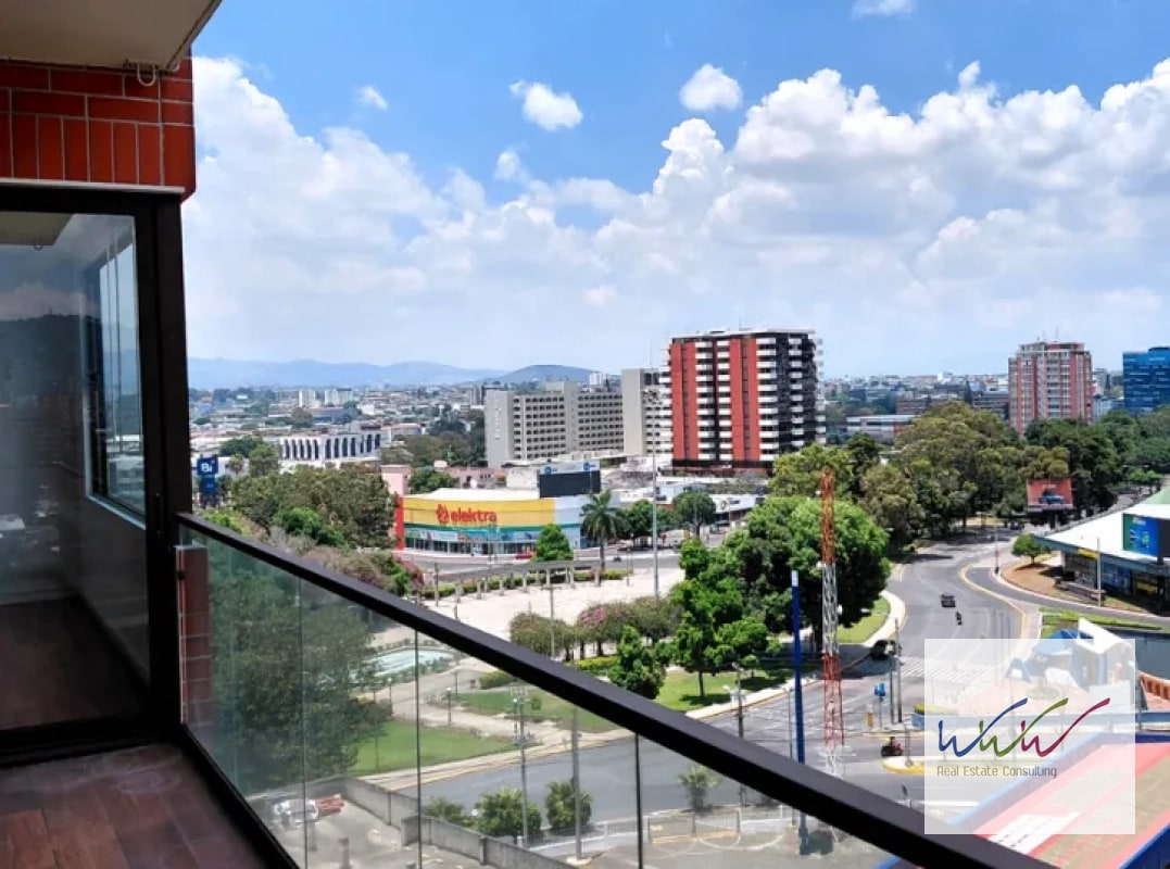 Rento Apartamento de 234 m2 en Lucca, Zona 10 - 14