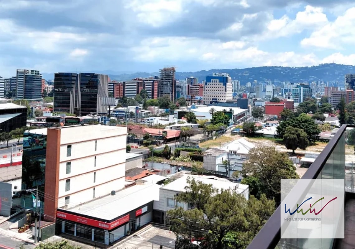 Rento Apartamento de 234 m2 en Lucca, Zona 10 - 13