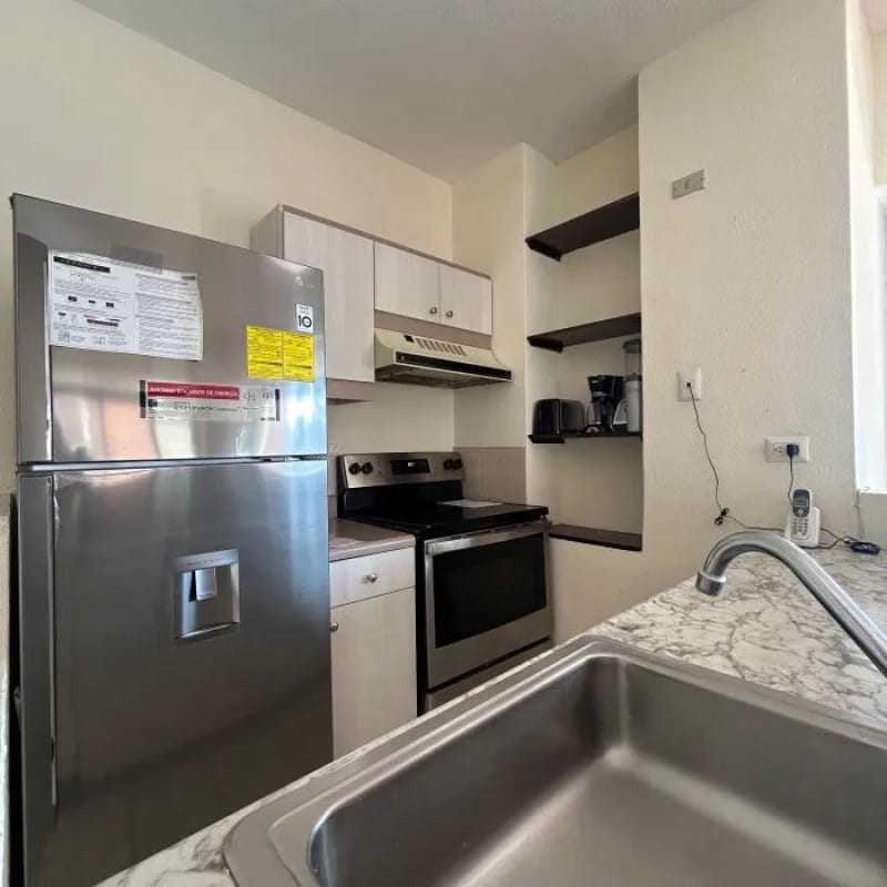 Apartamento amueblado en renta en zona 14 — Apartamento en Alquiler en Zona 14, Guatemala, Ciudad — foto 5 de 10