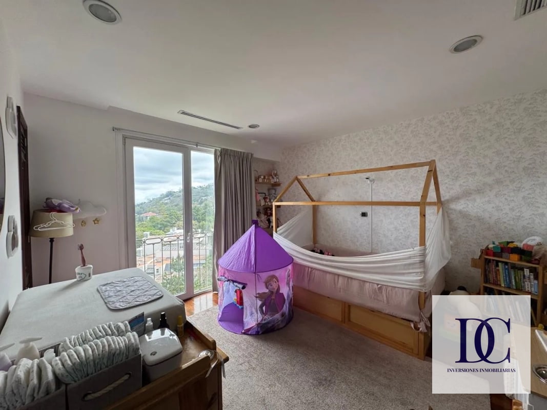 📍 APTO EN VENTA – 3 HAB + SALA FAM | EDIFICIO TORRE REAL | CAES KM 9 - 7