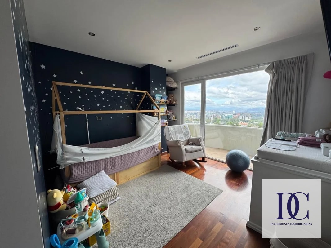 📍 APTO EN VENTA – 3 HAB + SALA FAM | EDIFICIO TORRE REAL | CAES KM 9 - 6