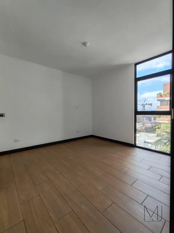 Apartamento en Alquiler | Torre Praga | Zona 15 VH1 | 2 habitaciones · Balcón — Apartamento en Alquiler en Zona 15, Guatemala, Ciudad — foto 11 de 13