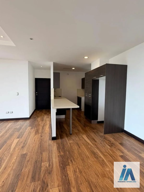 APARTAMENTO EN VENTA📍 Edificio Torre Verde, Zona 15 VH2 - 7