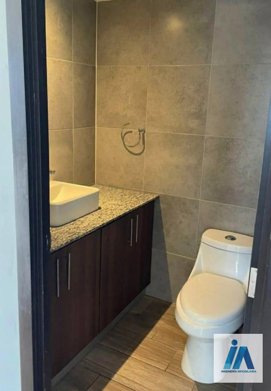 APARTAMENTO EN ALQUILER 📍 Edificio Nagano, Zona 16 - 8