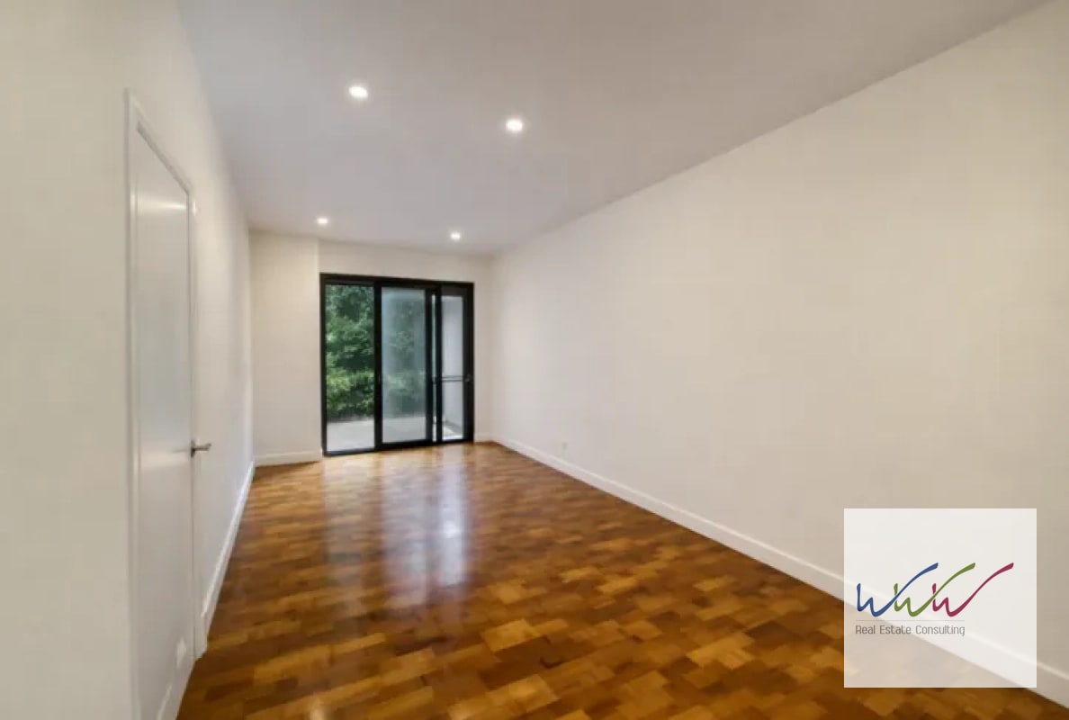 Rento amplio apartamento con jardín en Edificio Lucca, Zona 10 - 6