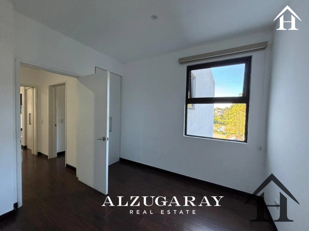 apartamento con terraza y vista a Laguna, Santa Catarina Pinula - 4