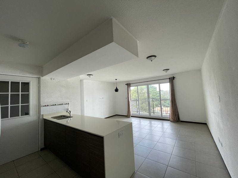 VENTA DE APARTAMENTO EN ZONA 11 PARQUE 11 DE 3 DORMITORIOS — Apartamento en Venta en Parque 11, Zona 11, Guatemala, Ciudad — foto 1 de 13