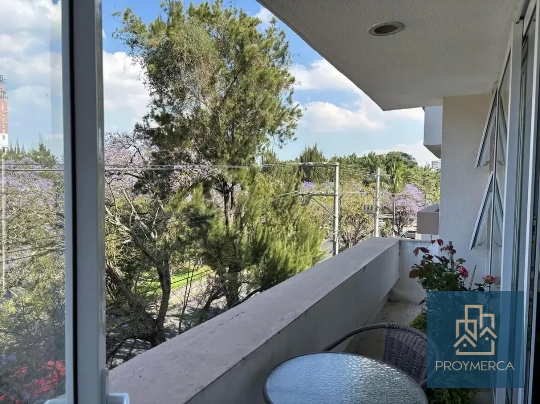 Venta de Apartamento, Edificio Antiguo Zona 14 - 9