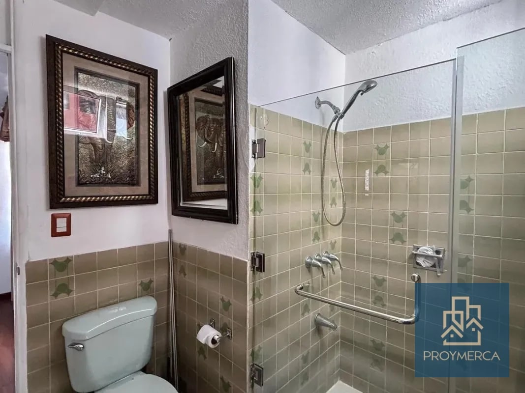 Venta de Apartamento, Edificio Antiguo Zona 14 - 8