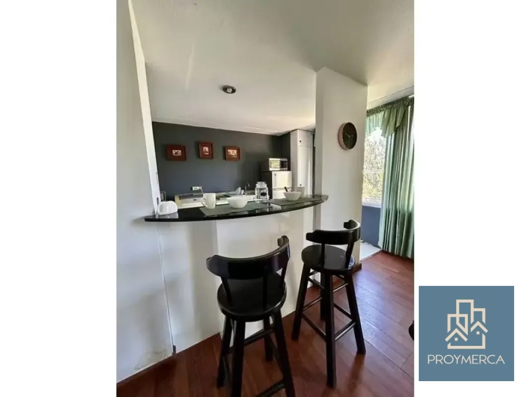 Venta de Apartamento, Edificio Antiguo Zona 14 - 2
