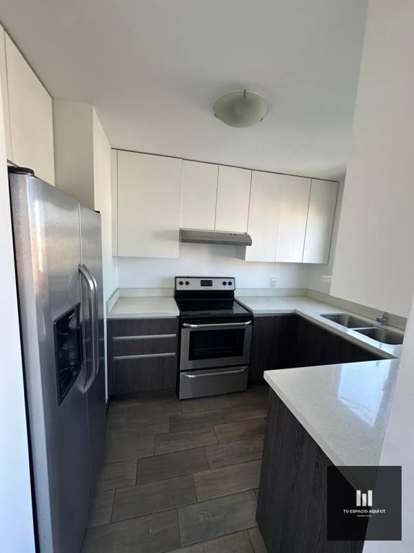 Lujoso Apartamento En Renta - En Verona, Zona 10 - 12