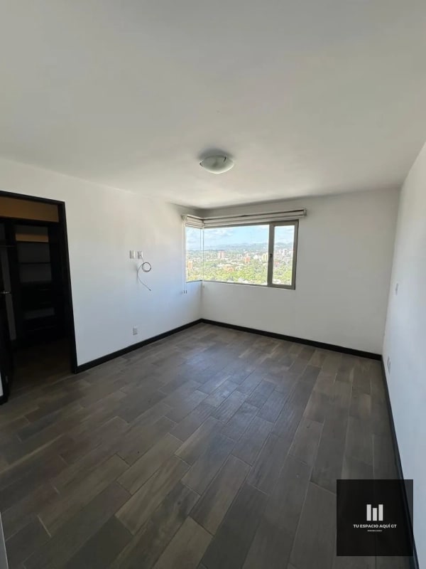 Lujoso Apartamento En Renta - En Verona, Zona 10 - 5