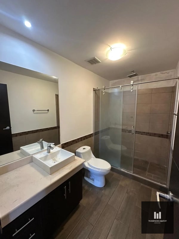 Lujoso Apartamento En Renta - En Verona, Zona 10 - 3