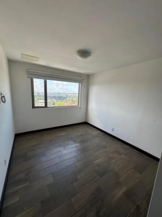 APARTAMENTO CON TERRAZA Y BALCON EN RENTA EN ZONA 10 EDIFICIO VERONA 3 HABITACIONES — Apartamento en Alquiler en Zona 10, Guatemala, Ciudad — miniatura 11 de 17