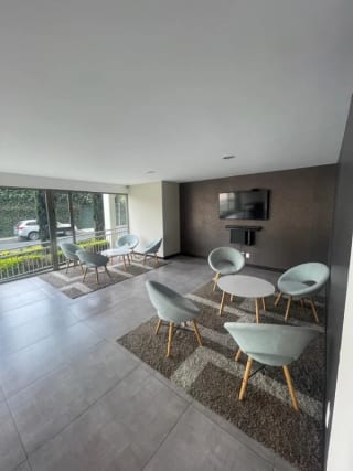 APARTAMENTO CON TERRAZA Y BALCON EN RENTA EN ZONA 10 EDIFICIO VERONA 3 HABITACIONES — Apartamento en Alquiler en Zona 10, Guatemala, Ciudad — miniatura 5 de 17