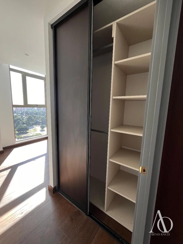 Apartamento en Venta Edificio Atarah, zona 10 N17 / EN DIRECTO - 2