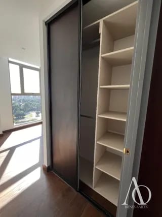 Apartamento en Venta Edificio Atarah, zona 10 N17 / EN DIRECTO — Apartamento en Venta en Atarah, Zona 10, Guatemala, Ciudad — miniatura 2 de 17