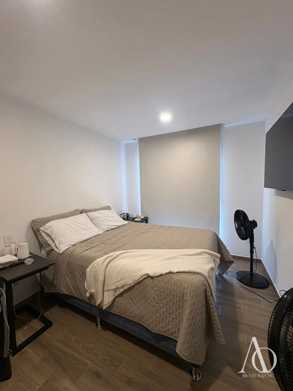 Apartamento en Venta Edificio Parque 14, zona 14 N14 / EN DIRECTO 02 - 14