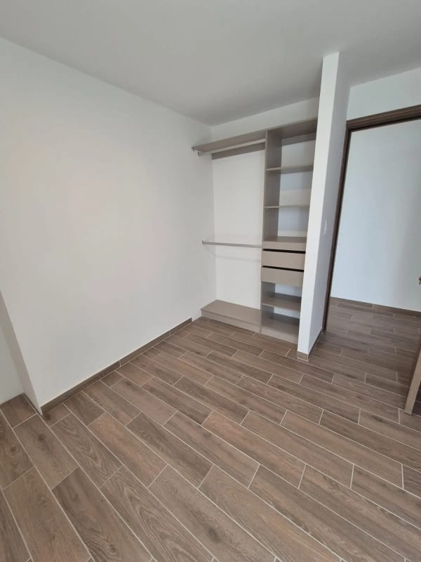 Renta Apartamento Parque 14 3hab y 1 servicio — Apartamento en Alquiler en Parque 14, Zona 14, Guatemala, Ciudad — foto 9 de 16