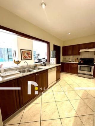 APARTAMENTO EN PRIMER NIVEL EN MILENIA ZONA 10 – OAKLAND 3 HAB — Apartamento en Alquiler en Milenia, Zona 10, Guatemala, Ciudad — miniatura 2 de 17